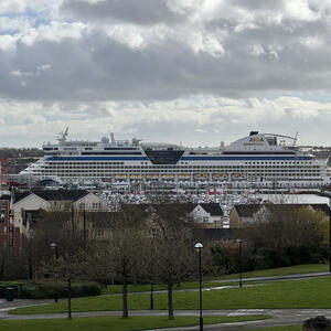 AIDA Schiff im Norden Englands