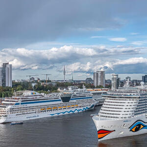 Abfahrt in Hamburg Hafen